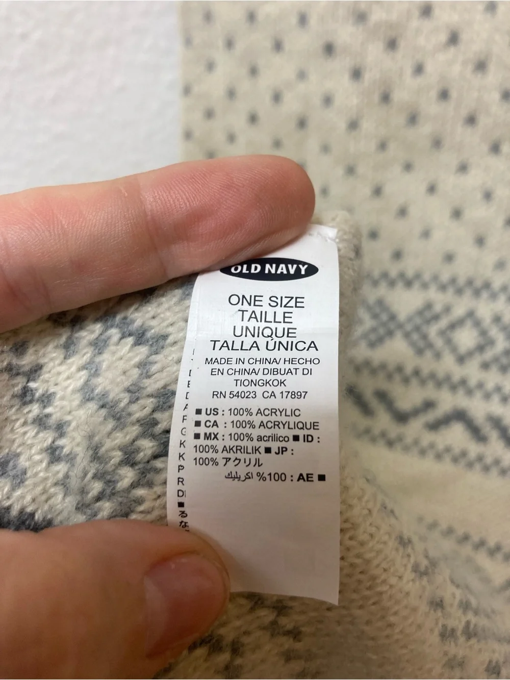 OLD NAVY Reversible Gray/Cream and Cream/Gray Fair Isle Scarf 10x61